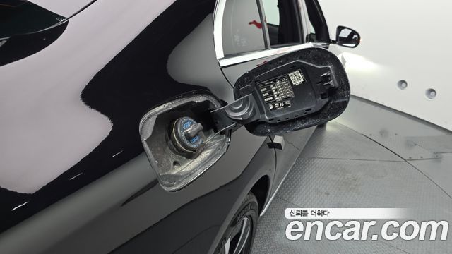 Mercedes-Benz E-Class (W213) E300e 4MATIC Exclusive 2021 — фото 35