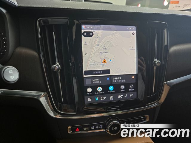 Volvo V90 Cross Country B5 Ultra AWD 2025 — фото 19
