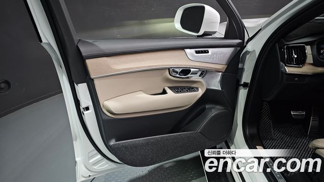 Volvo XC90 (II) B6 Ultra Bright 2026 — фото 24