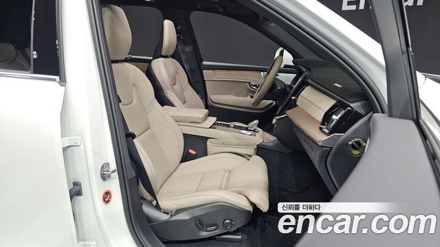 Volvo XC90 (II) B6 Ultra Bright 2026 — фото 26