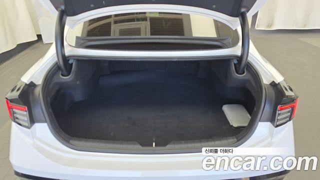 Hyundai Sonata The Edge (DN8) 2.0 LPG(Rent) Business 1 2024 — фото 20