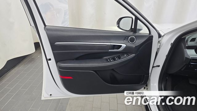 Hyundai Sonata The Edge (DN8) 2.0 LPG(Rent) Business 1 2024 — фото 24