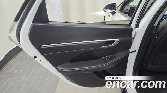 Hyundai Sonata The Edge (DN8) 2.0 LPG(Rent) Business 1 2024 — фото 25