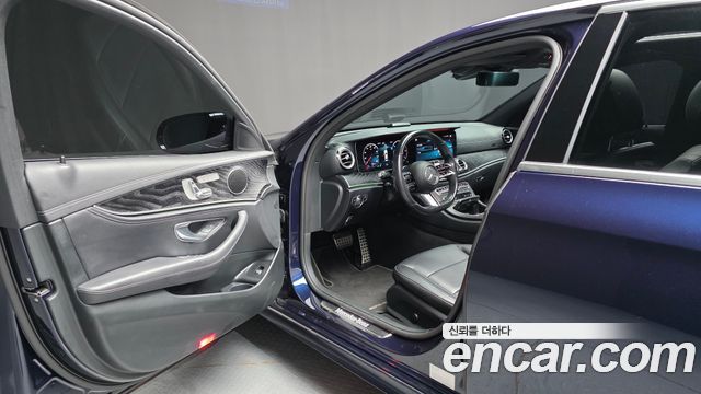 Mercedes-Benz E-Class (W213) E220d 4MATIC AMG Line 2021 — фото 20