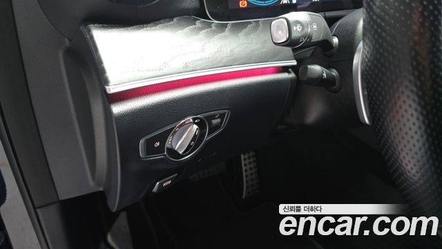 Mercedes-Benz E-Class (W213) E220d 4MATIC AMG Line 2021 — фото 29