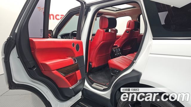 Land Rover Range Rover (IV) 4.4 SDV8 AB DIESEL 2014 — фото 11