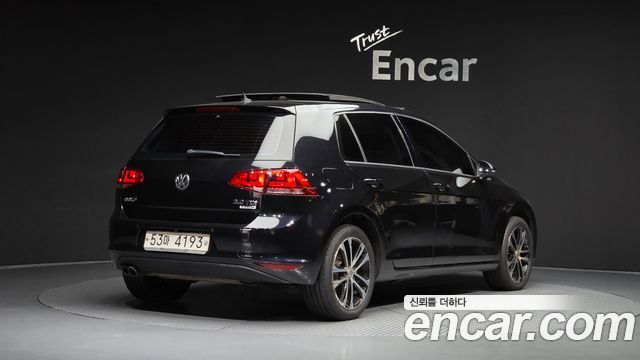 Volkswagen Golf (VII) 2.0 TDI Premium 2015 — фото 2