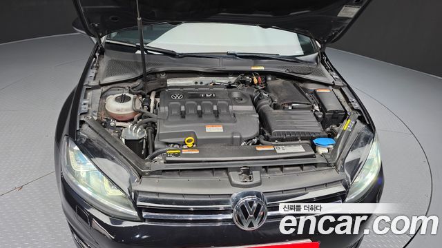 Volkswagen Golf (VII) 2.0 TDI Premium 2015 — фото 6