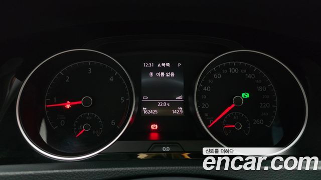 Volkswagen Golf (VII) 2.0 TDI Premium 2015 — фото 8