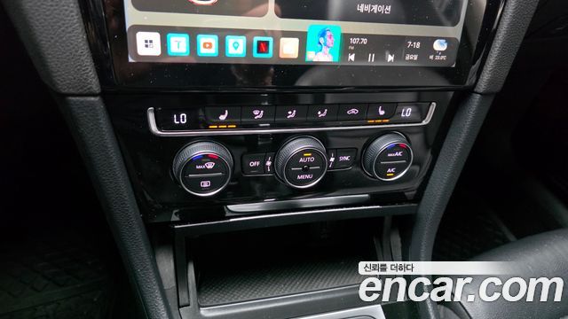 Volkswagen Golf (VII) 2.0 TDI Premium 2015 — фото 17