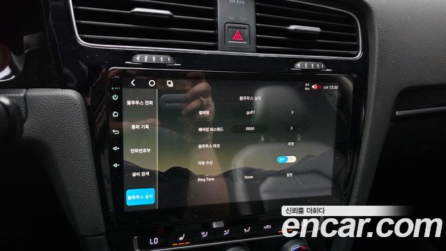 Volkswagen Golf (VII) 2.0 TDI Premium 2015 — фото 27