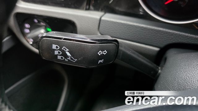 Volkswagen Golf (VII) 2.0 TDI Premium 2015 — фото 28