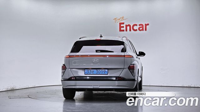 Hyundai Kona Electric (SX2) Long Range Premium 2023 — фото 4