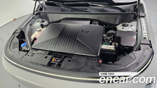 Hyundai Kona Electric (SX2) Long Range Premium 2023 — фото 6