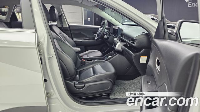 Hyundai Kona Electric (SX2) Long Range Premium 2023 — фото 11