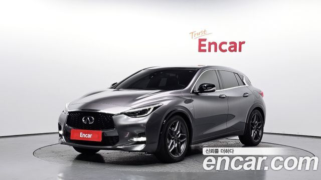 Infiniti Q30 2.0 Premium