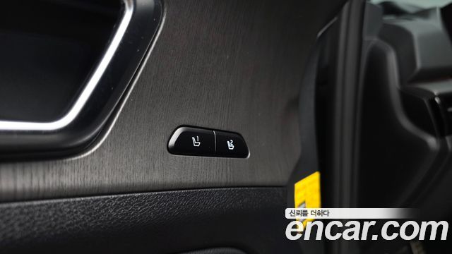 Kia Sportage (V) Gasoline 1.6 Turbo 2WD Signature X Line 2025 — фото 31
