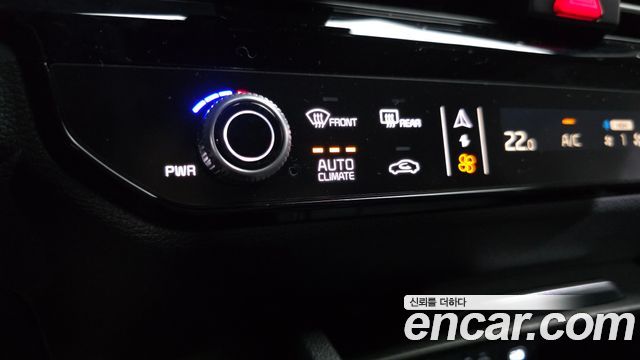 Kia Sportage (V) Gasoline 1.6 Turbo 2WD Signature X Line 2025 — фото 36