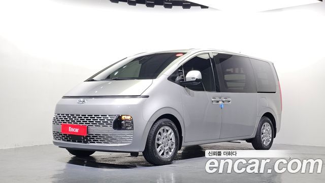 Hyundai Staria L3.5 Cargo 5-Seater Modern 2022 — фото 1