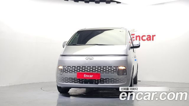 Hyundai Staria L3.5 Cargo 5-Seater Modern 2022 — фото 3