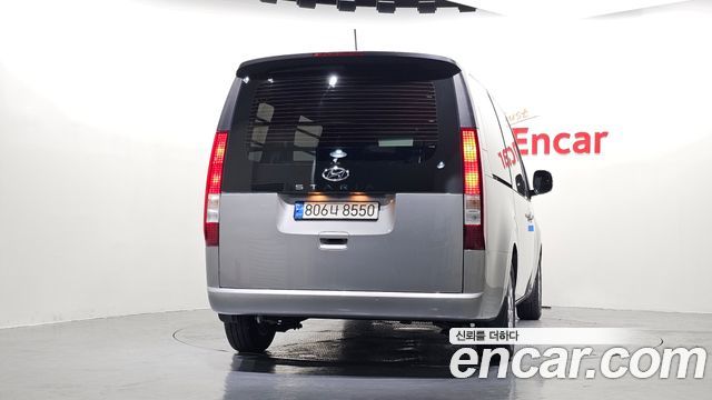 Hyundai Staria L3.5 Cargo 5-Seater Modern 2022 — фото 4