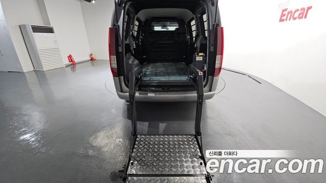Hyundai Staria L3.5 Cargo 5-Seater Modern 2022 — фото 20