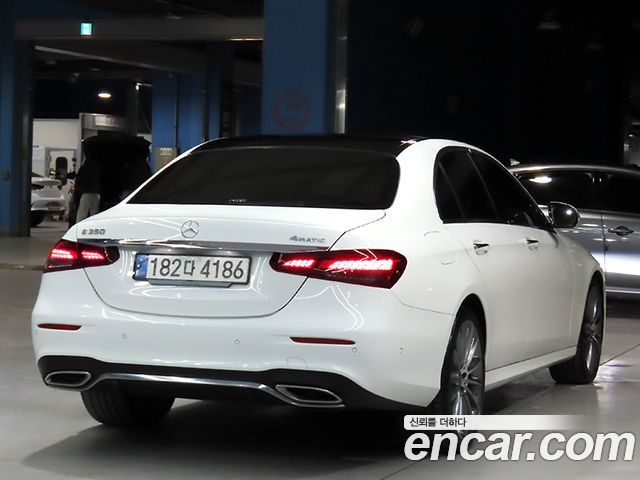 Mercedes-Benz E-Class (W213) E350 4MATIC AMG Line 2022 — фото 4
