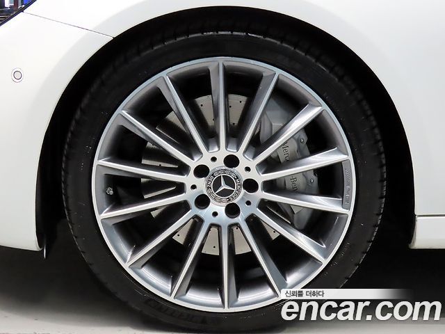 Mercedes-Benz E-Class (W213) E350 4MATIC AMG Line 2022 — фото 24