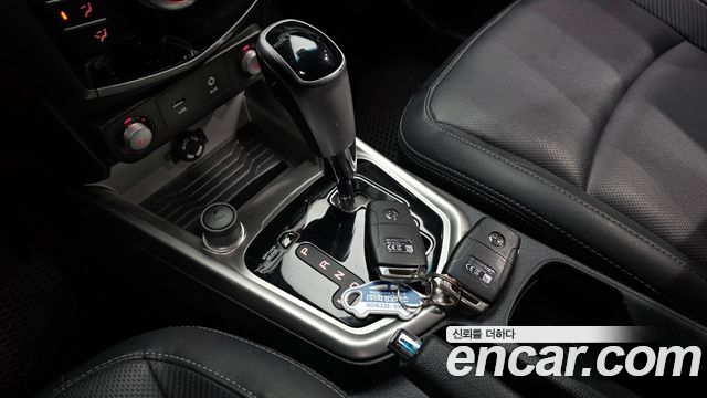 KG Mobility (SsangYong) Tivoli Diesel VX 2WD 2016 — фото 9