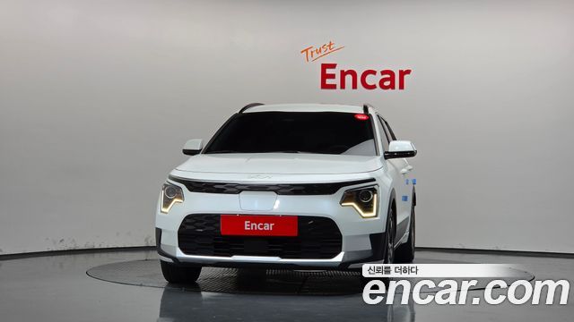 Kia Niro EV Air 2023 — фото 3