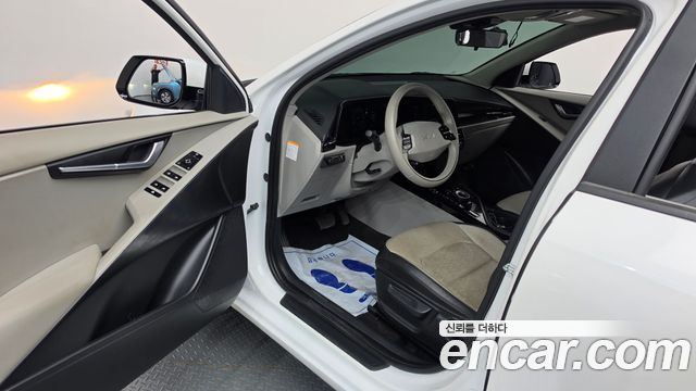 Kia Niro EV Air 2023 — фото 10