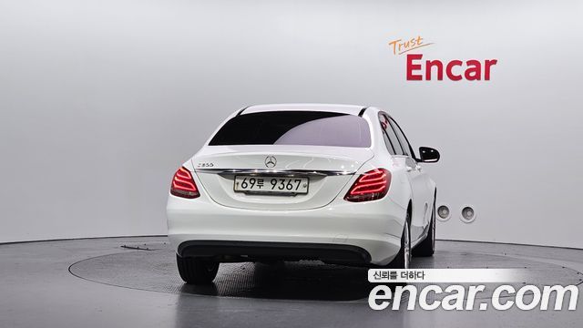 Mercedes-Benz C-Class (W205) C200 2015 — фото 4