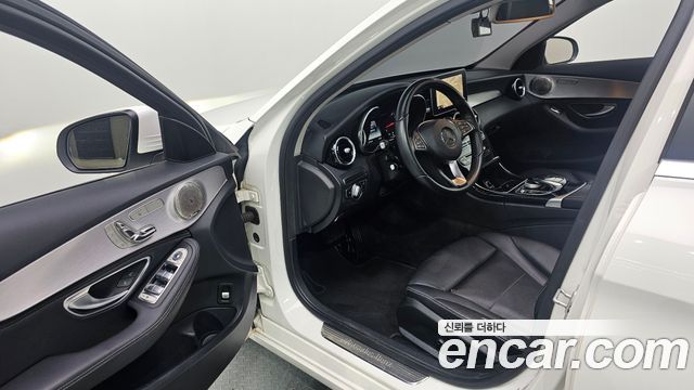 Mercedes-Benz C-Class (W205) C200 2015 — фото 10