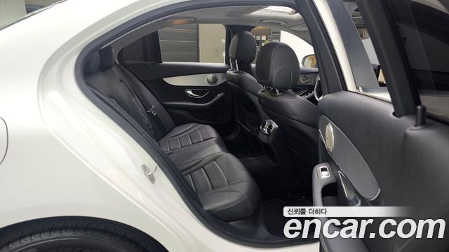 Mercedes-Benz C-Class (W205) C200 2015 — фото 11