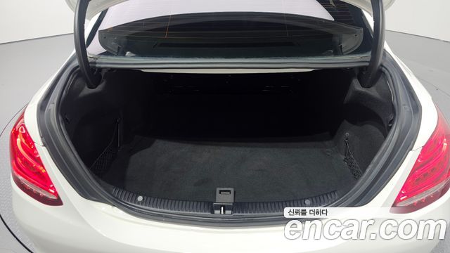 Mercedes-Benz C-Class (W205) C200 2015 — фото 16