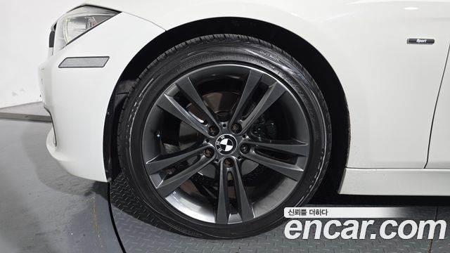 BMW 3 Series (F30) 320d Sport 2014 — фото 5