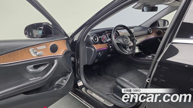 Mercedes-Benz E-Class (W213) E300 4MATIC Exclusive Standard 2018 — фото 10