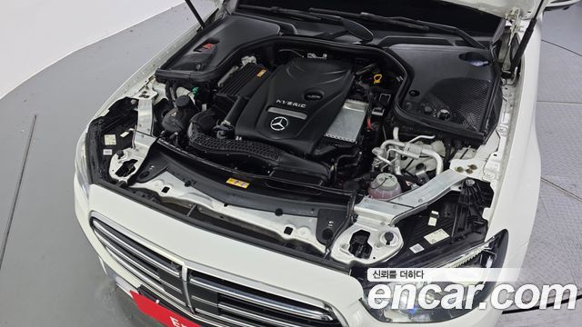 Mercedes-Benz E-Class (W213) E300e 4MATIC Exclusive 2021 — фото 6