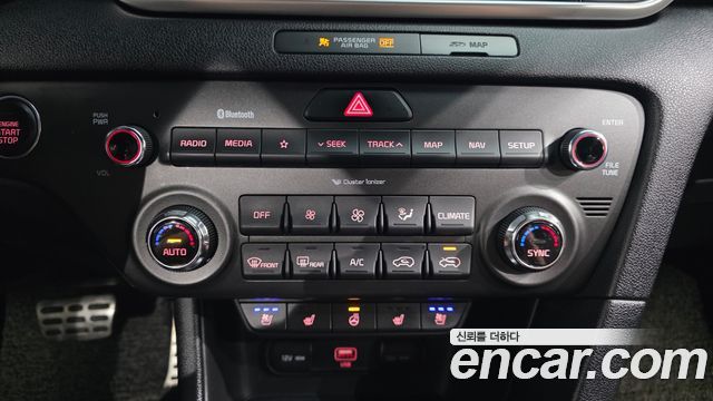 Kia Sportage The Bold Diesel 2.0 2WD Prestige 2019 — фото 18