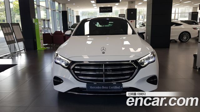 Mercedes-Benz E-Class (W214) E220d 4MATIC Exclusive 2026 — фото 2