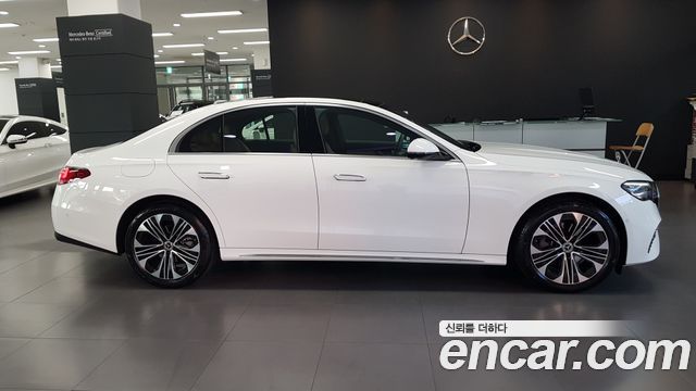 Mercedes-Benz E-Class (W214) E220d 4MATIC Exclusive 2026 — фото 4
