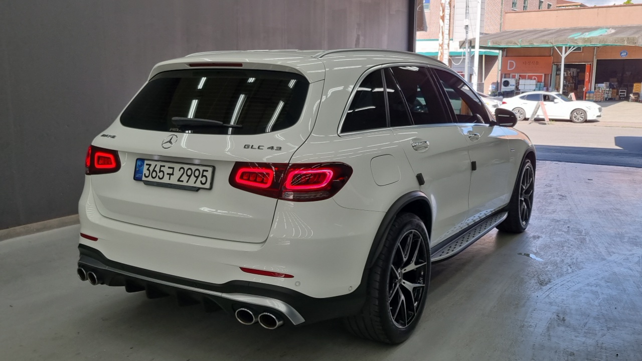 Mercedes-Benz GLC-Class (X253) AMG GLC43 4MATIC 2022 — фото 3
