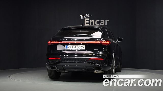 Audi Q5 (80A) 45 TFSI Quattro Sportback S Line Black Edition 2025 — фото 4
