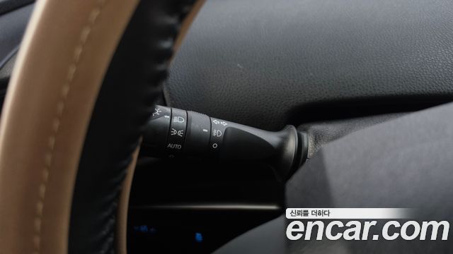 Toyota Prius (IV) 1.8 E 2018 — фото 20