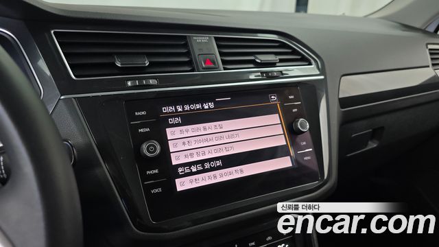 Volkswagen Tiguan (II) 2.0 TDI 4-Motion Premium 2021 — фото 15