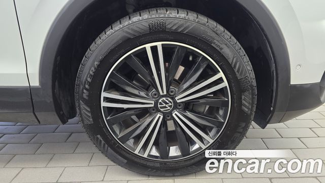 Volkswagen Tiguan (II) 2.0 TDI 4-Motion Premium 2021 — фото 21