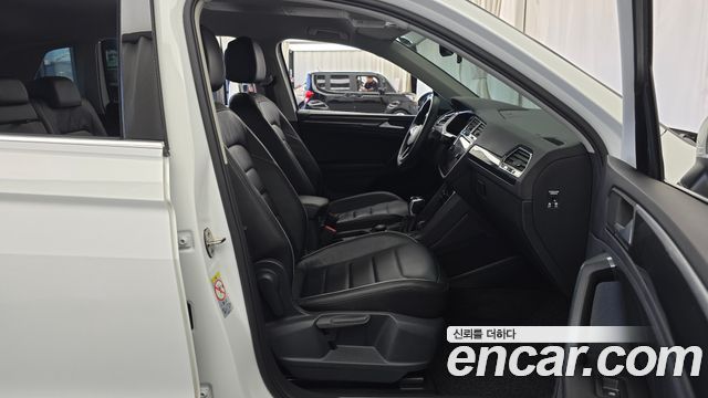 Volkswagen Tiguan (II) 2.0 TDI 4-Motion Premium 2021 — фото 26
