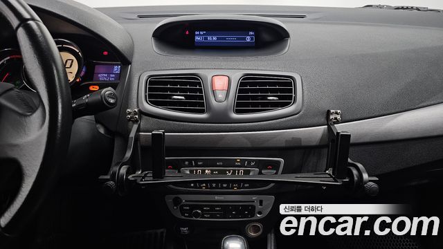 Renault Korea SM3 Neo Diesel LE 2018 — фото 14