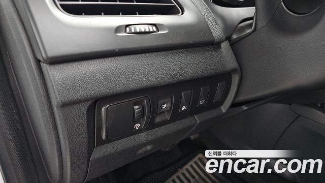 Renault Korea SM3 Neo Diesel LE 2018 — фото 18