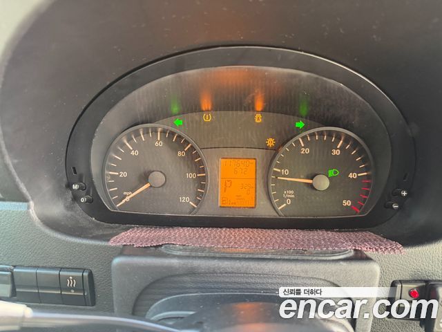 Mercedes-Benz Sprinter 3.0 Diesel W906 2012 — фото 9